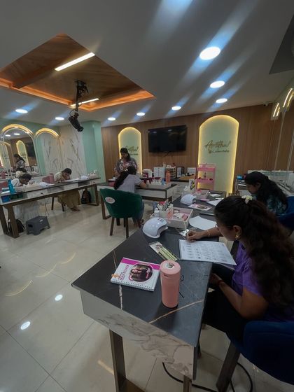 Asmitha Makeover Artistry - Nail Services & Training Professional Nail Art Course photo 9