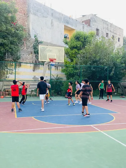 Players learn to move the ball and find the best scoring option.
