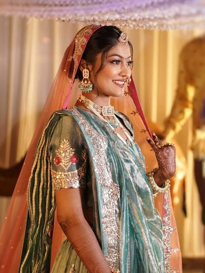 Engagement & Reception Glam photo 16