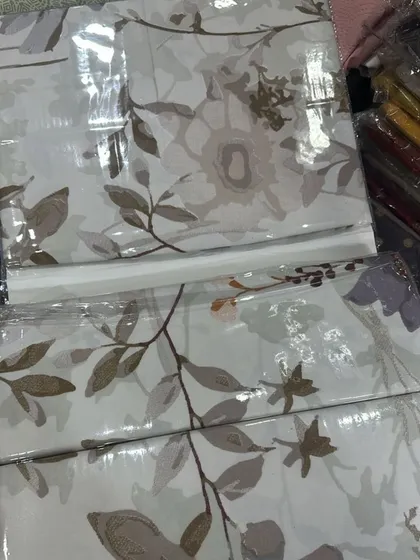 This neutral-toned floral bedsheet has a subtle, elegant pattern. The soft grey and beige colours make it easy to match with any bedroom decor while enjoying the comfort of pure cotton.