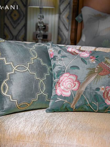 Ekaani - Luxury Home & Spiritual Decor Luxurious Linens: Cushions & Bedcovers photo 55