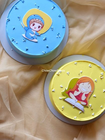 Here are two of my simple character-topped cakes together, showing how they can be customized for different preferences.