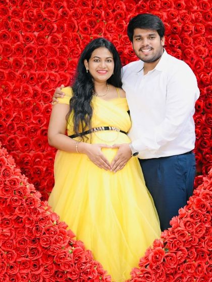The Dress Bank - Maternity Photoshoot Dress Rentals Coordinated Couple Outfits photo 5