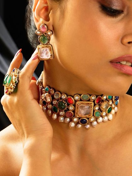 Statement Necklaces & Chokers photo 6