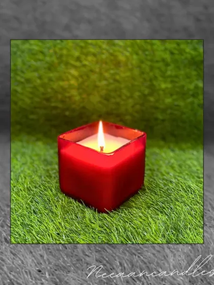 Surprise your sibling with a candle that holds a secret. As this red square jar candle burns, a hidden message is revealed, making your gift unforgettable.