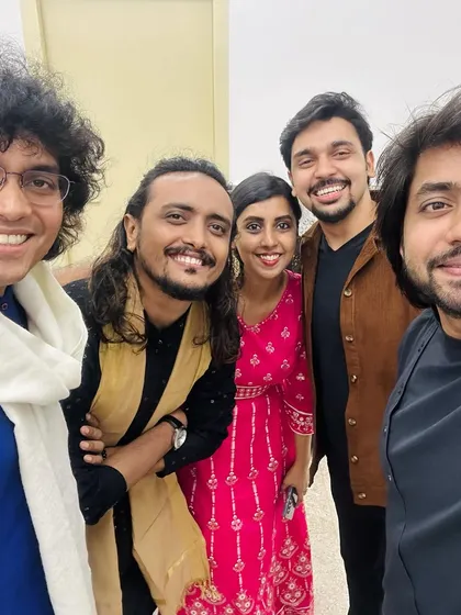 A group selfie with the incredible musicians from Hariharan's concert in Chennai.