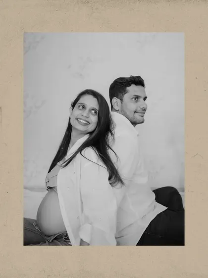 I also provide images in classic black and white. This timeless style emphasizes emotion and connection, as seen in this back-to-back couple portrait.