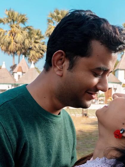 Mousam Pictures - Pre-Wedding Shoots Playful Couple Portraits photo 3