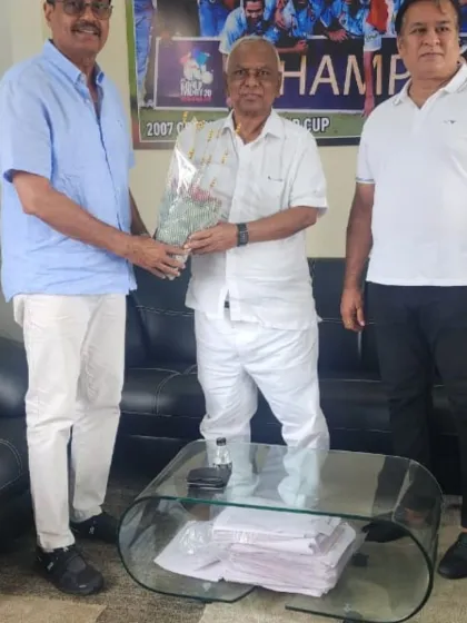 Welcoming Shri Ramsheth Thakur to the academy for the tournament inauguration.