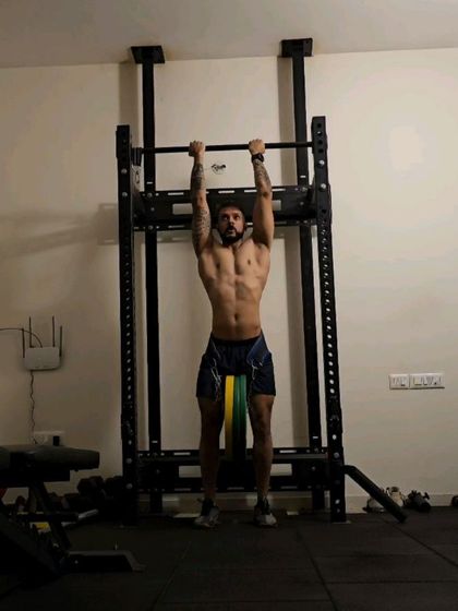 A look at my own three-year transformation. The key factors were not just training, but disciplined nutrition, consistent sleep, and cutting out alcohol. The aesthetic changes are a byproduct of focusing on performance goals, like improving my resting heart rate.