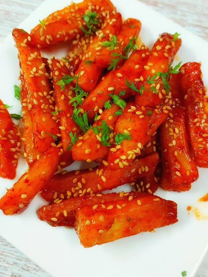 Crispy Honey Chilli Potato, a popular Indo-Chinese appetizer that's sweet, spicy, and addictive.