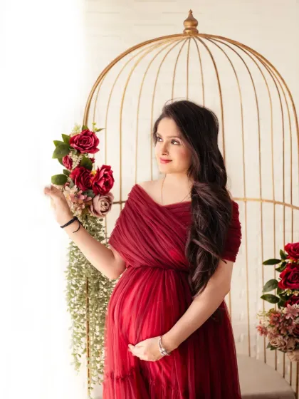 Abhinandan Photography - Maternity Photography Elegant Gown Portraits photo 32