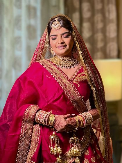 Classic Red & Pink Bridal Looks photo 94