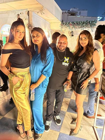 Group shot from a birthday bash. Always a good time when you're surrounded by friends and good vibes.