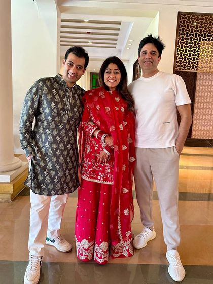 Congratulations to the newlyweds. It's always a joy to see two people so happy.