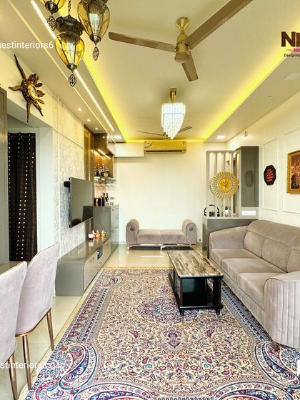 Spacious Living & Dining Areas photo 19