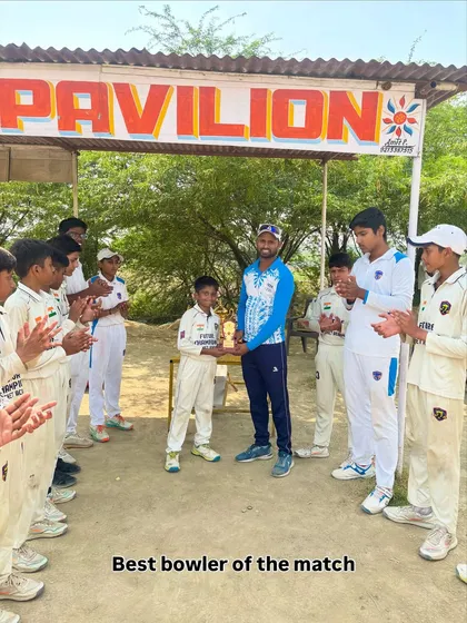Awarding the Best Bowler of the final match. A crucial performance under pressure.