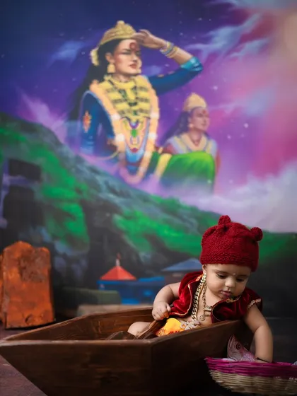 Exploring his basket of fish, this little Koli boy is the star of his own sea story. I love creating these imaginative and culturally rich photoshoots.
