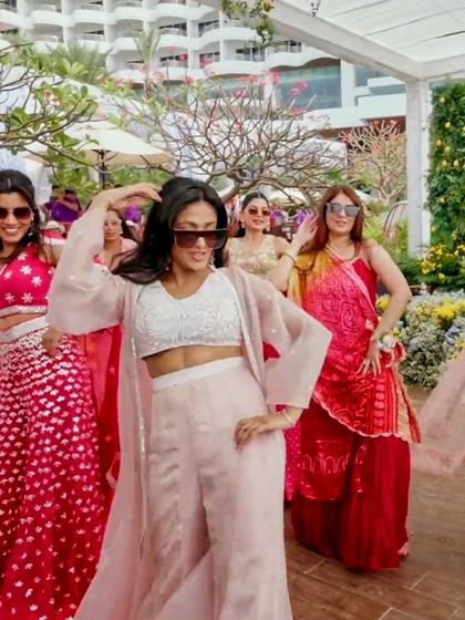 Move with Manisha - Wedding Choreography Family & Friends Performances photo 3