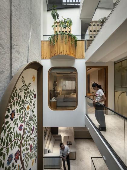 Light-Filled Interiors & Voluminous Spaces photo 4