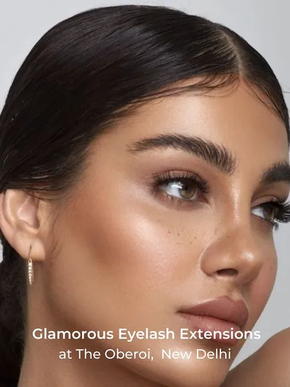 A stunning example of our custom eyelash extensions. We tailor the length and volume to your preference, ensuring a glamorous yet comfortable look that beautifully frames your eyes.