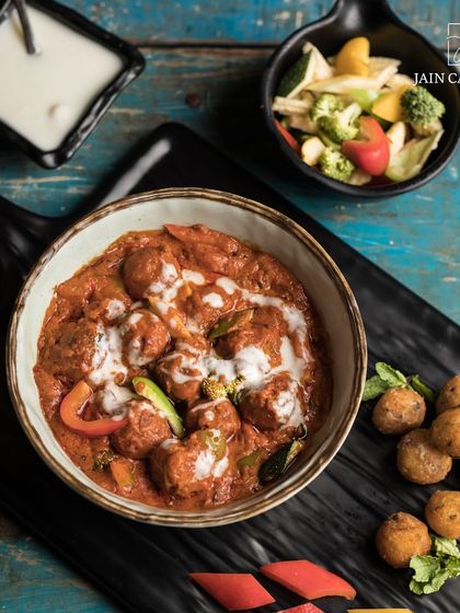 The Main Affair: Traditional Indian Feasts photo 8