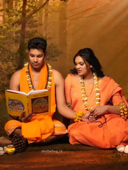 We brought the epic story of Ram and Sita to life in this unique, culturally themed maternity shoot. Set against a forest backdrop, this portrait captures a serene moment of togetherness, blending tradition with the celebration of new life.