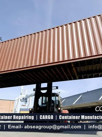 This perspective highlights the scale of my yard operations. My dedicated terminals and equipment enable full supply chain control, accelerating the delivery of shipments and enhancing service efficiency for my clients.