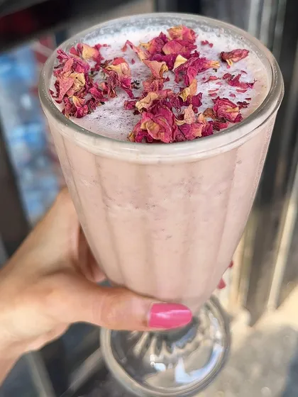 Start your week on a sweet note with my Gulabo milkshake, a fragrant and refreshing rose-flavoured drink.