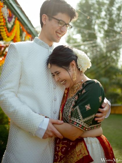 Unforgettable Portraits: Couples & Candids photo 16