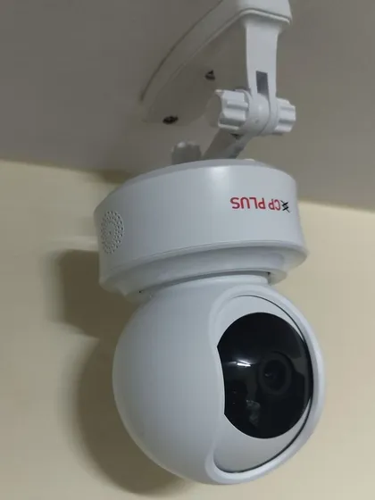 The flexible joint of the mounting bracket allows us to position the camera at the exact angle you need.