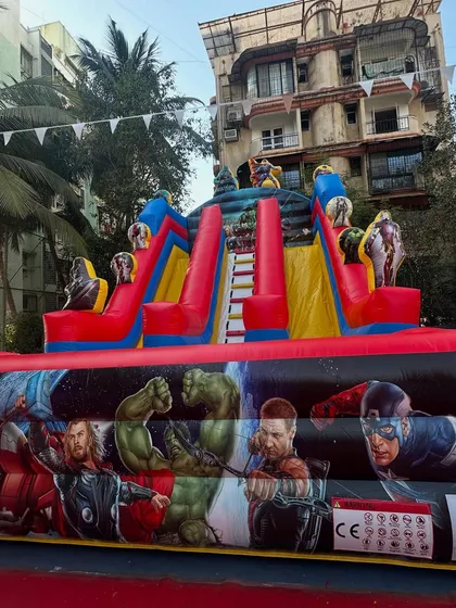 Get ready for an epic adventure with our Avengers-themed inflatable. This massive setup features all the favorite superheroes, with multiple slides and climbing areas for non-stop action at your kid's birthday party.