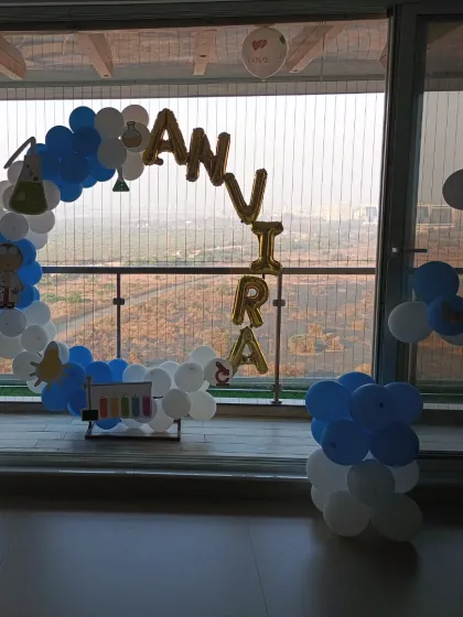 The full setup of the Science theme balloon decoration in a client's home.
