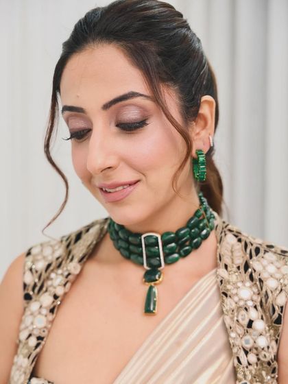 Elegant Updos & Ponytails photo 3