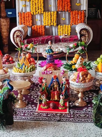 Siri - Custom Gift Hampers & Return Gifts Grand Event Displays photo 55