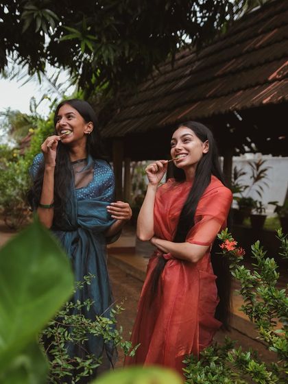 A duplicate of the 'Love Paati' shoot.