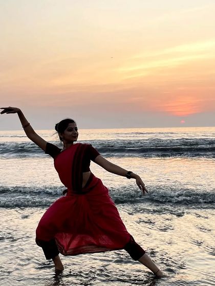 Shreya Balaji - Bharatanatyam Performances Artistic Dance Portraits photo 24