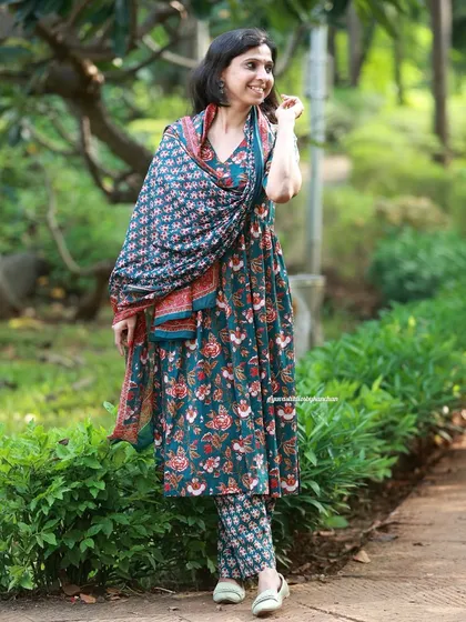 Another beautiful shot of this dupatta suit, perfect for elevating your festive look. The combination of prints and the comfortable silhouette makes it a must-have.