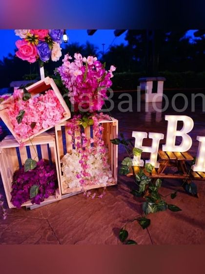 Chic & Glamorous Parties photo 17