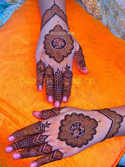 Another angle of the minimal mandala design, showing its elegance.