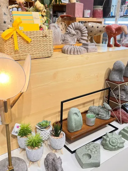 A wider view of the artisanal, eco-friendly home decor items. They are even more gorgeous to hold and carry a real feel of the earth.
