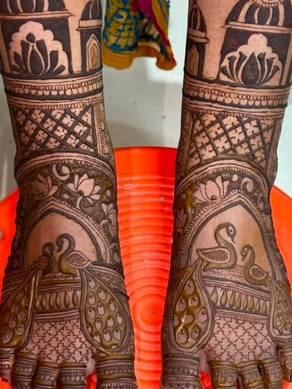 Kanha Mehandi - Bridal Mehndi Elegant Feet Designs photo 5