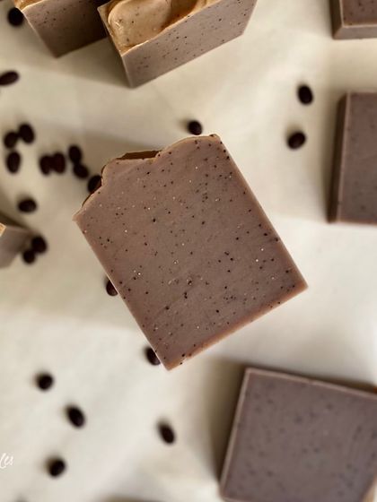 The rich, authentic scent of our Coffee Exfoliating Bar comes from a blend of coffee fragrance, sweet orange, bergamot, and cedarwood essential oils. It's a true treat for your senses.
