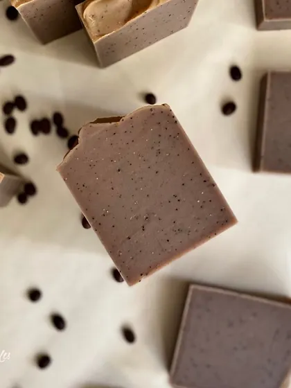 The rich, authentic scent of our Coffee Exfoliating Bar comes from a blend of coffee fragrance, sweet orange, bergamot, and cedarwood essential oils. It's a true treat for your senses.