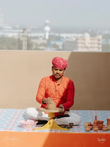 To add an interactive and cultural element to the Mela, we invited a local potter to create beautiful earthenware for the guests, allowing them to take a piece of the celebration home.