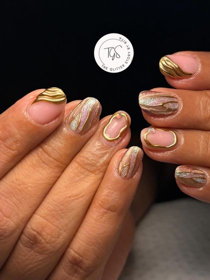 Abstract gold chrome art for a modern wedding guest. This design features textured gold strokes and 3D elements over a neutral base, creating a unique, artistic statement.