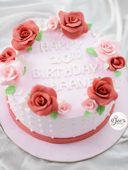 Dee's Bake Studio - Custom Cakes Elegant & Artistic Cakes photo 10