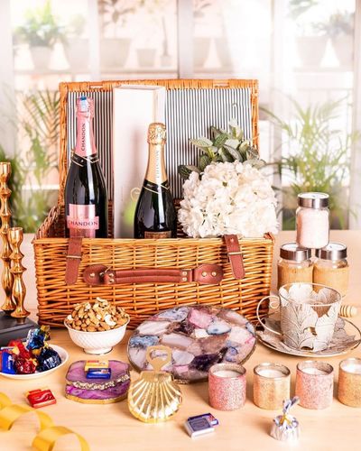 Bespoke Gifting & Hampers