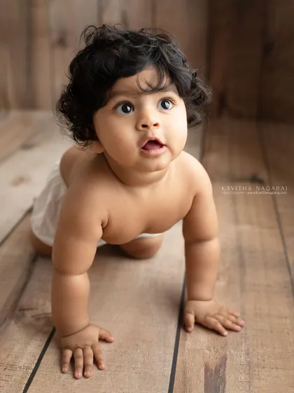 A collage of an eight-month-old baby boy exploring his surroundings. These shots capture the energy and curiosity that define the sitter milestone.
