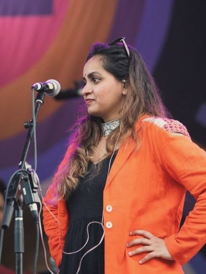 A candid moment on stage at the Jetlag Music Festival. I love the spontaneous interactions and the freedom that comes with performing at festivals like this.